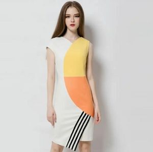 🛍Zepherra twiggy style artsy bold colors geometrically designed dress M***